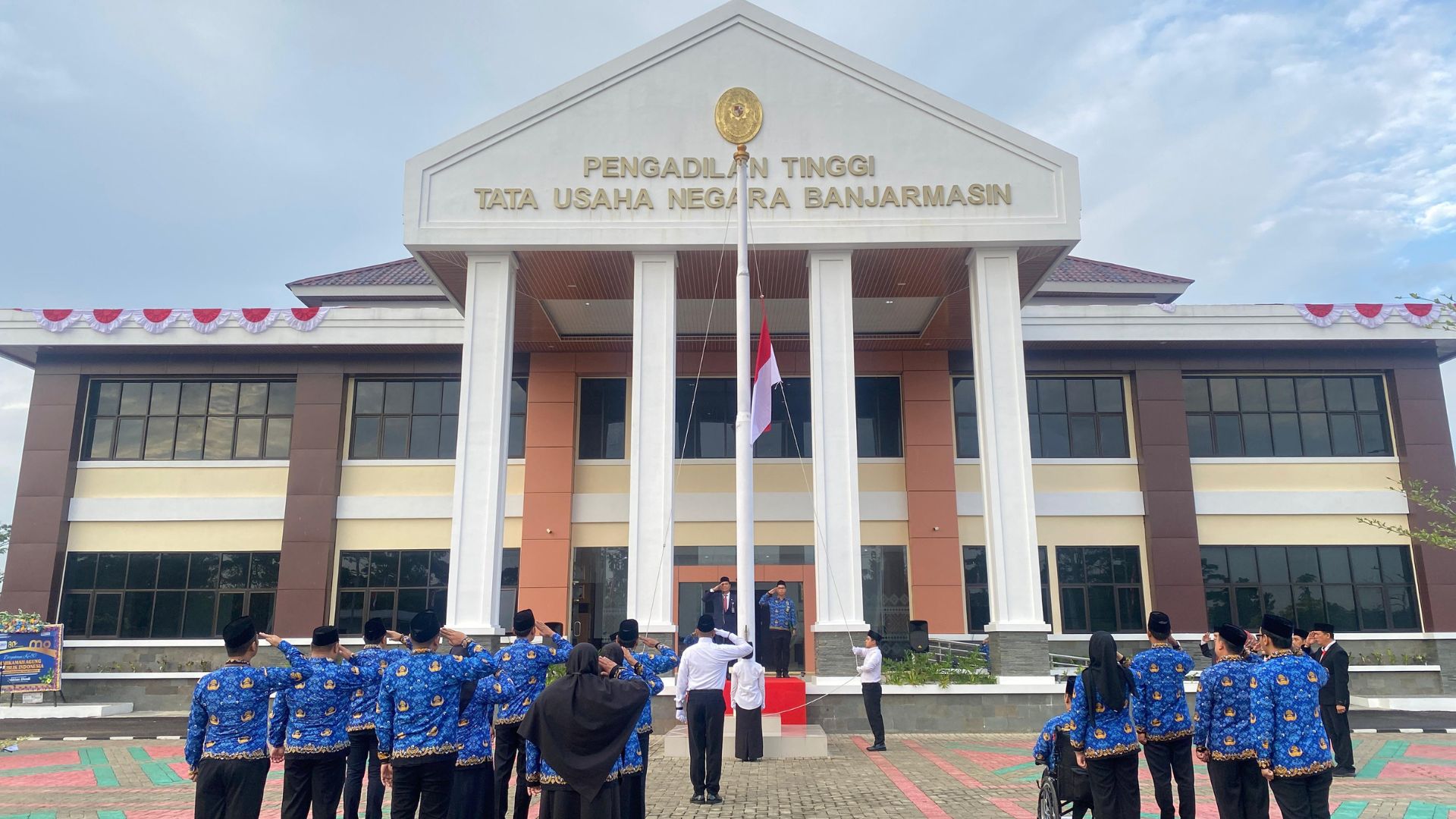 PTTUN Banjarmasin Gelar Upacara Peringatan Hari Ulang Tahun ke-80 Republik Indonesia
